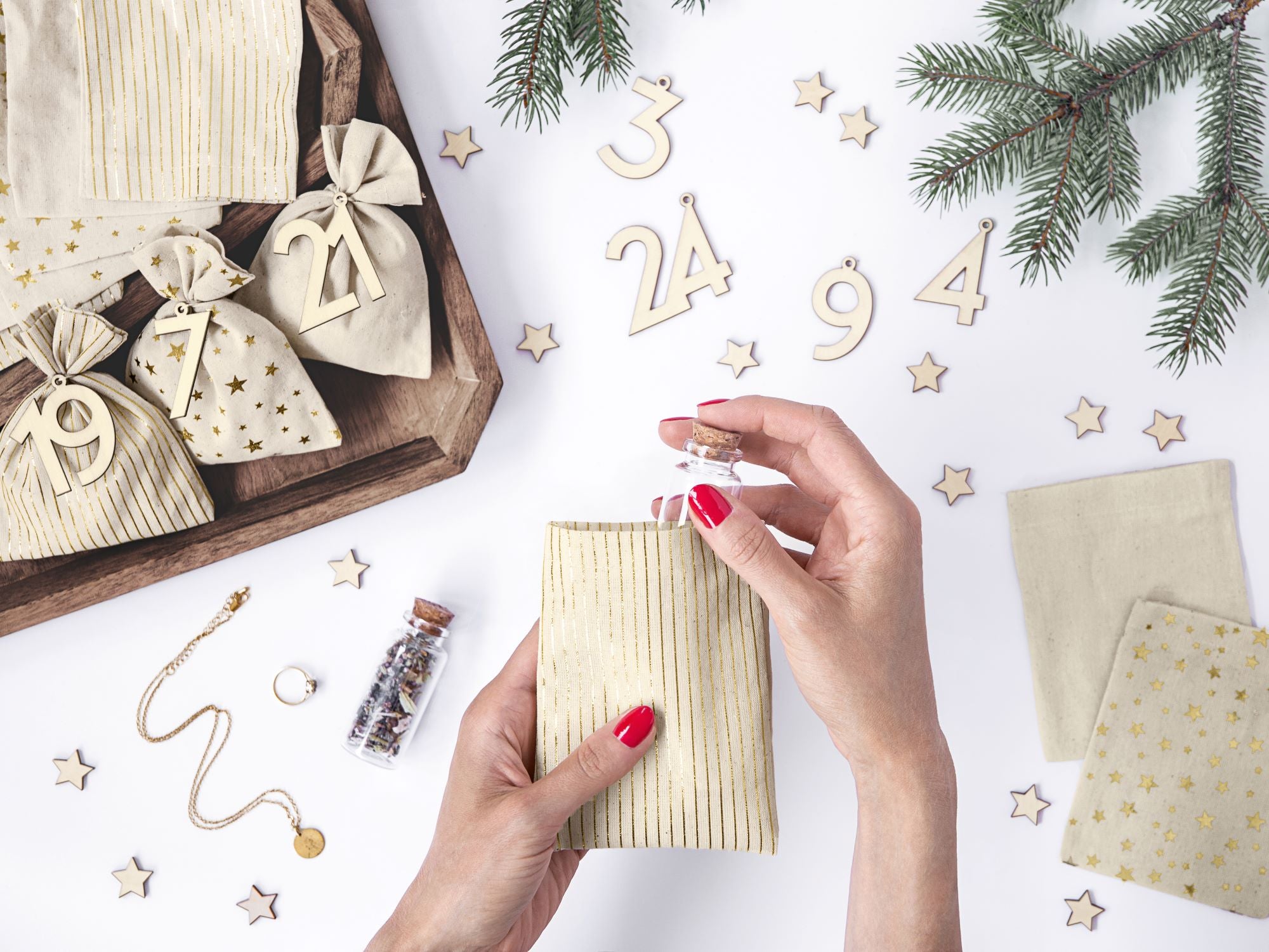 DIY Advent Calendar Hanging Bags Set