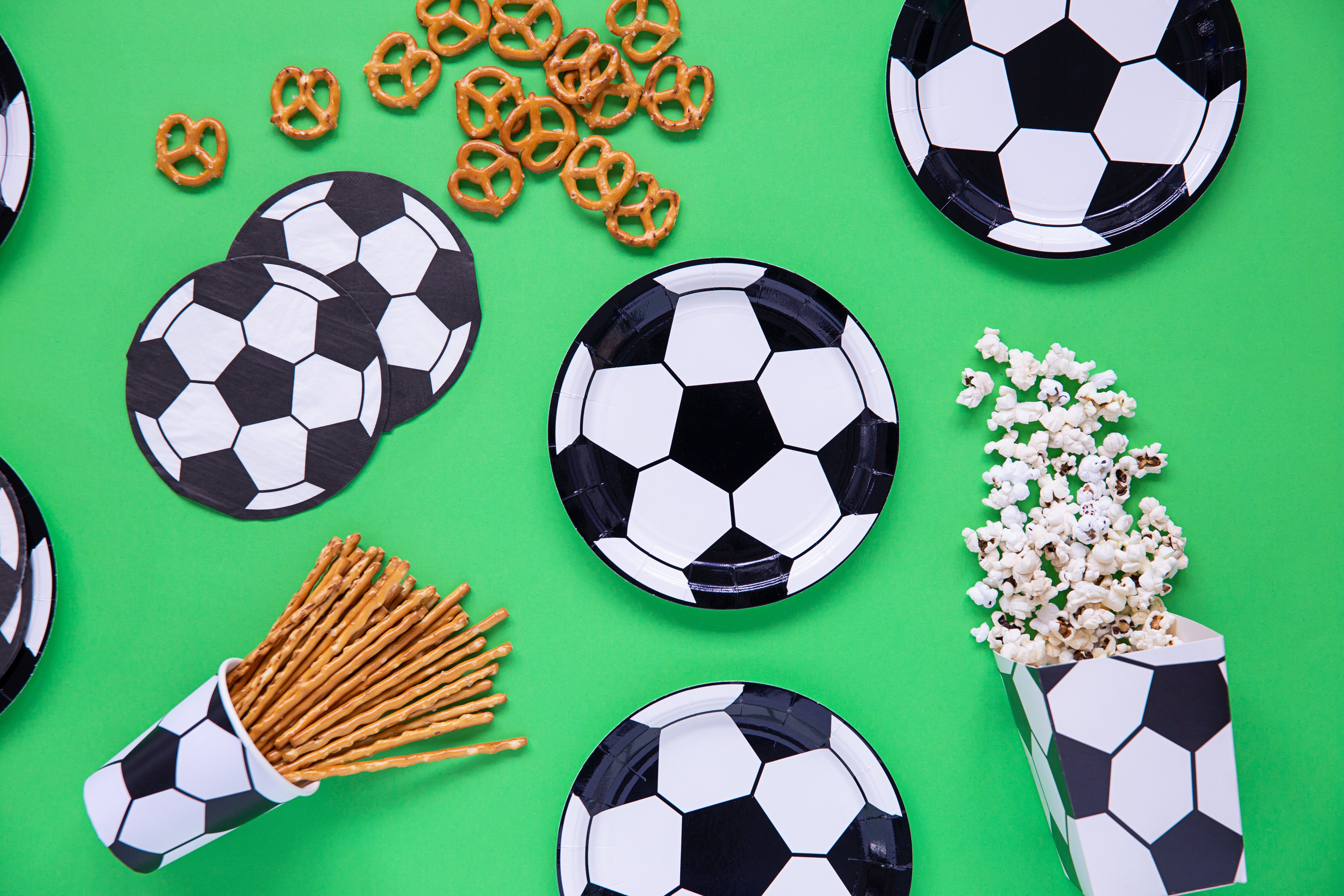 Football Paper Plates 18cm
