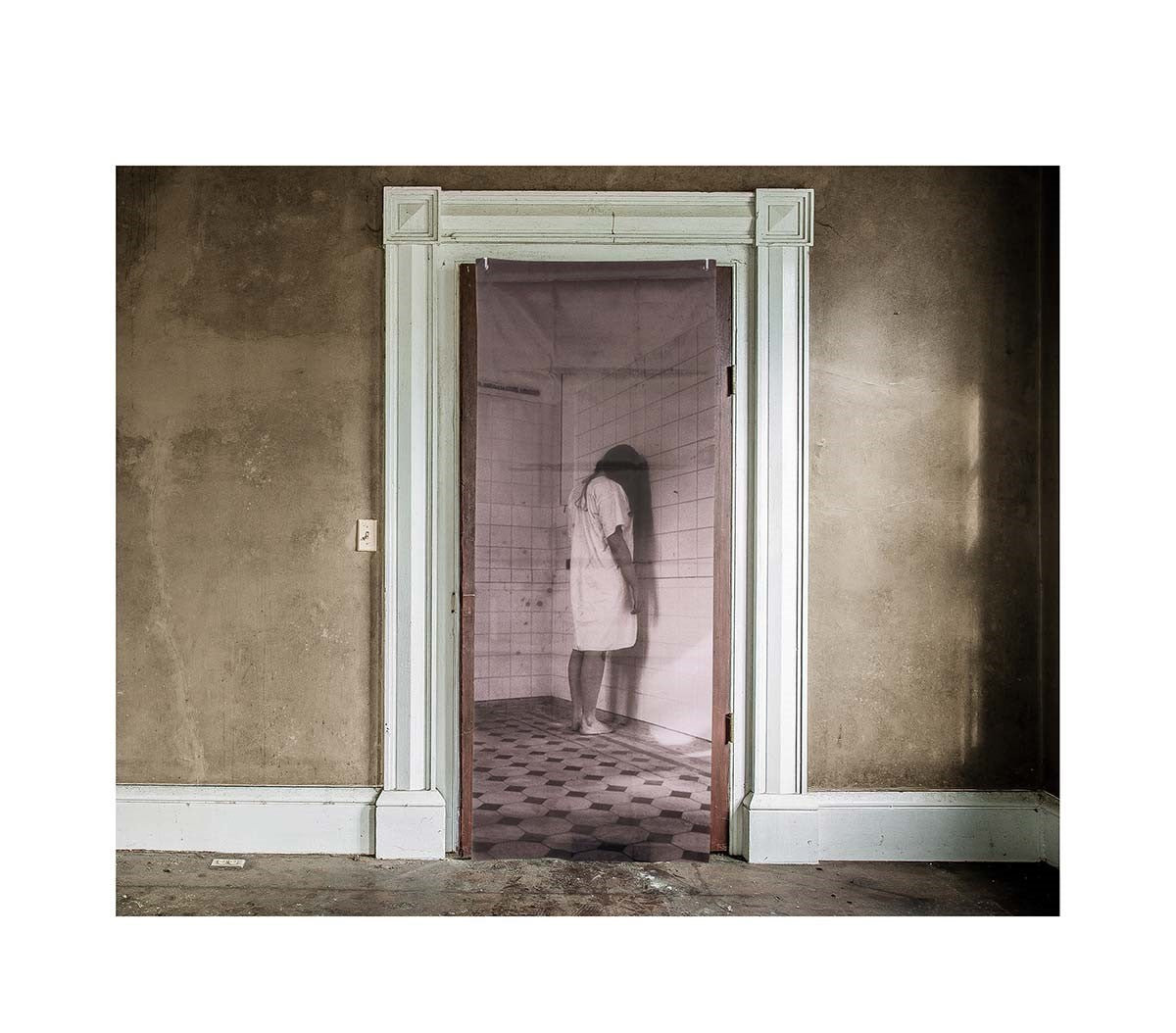 Girl in Hospital Door Scene Setter