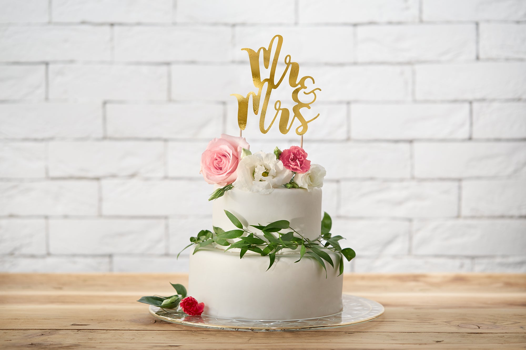 Gold Mr & Mrs Wedding Cake topper 