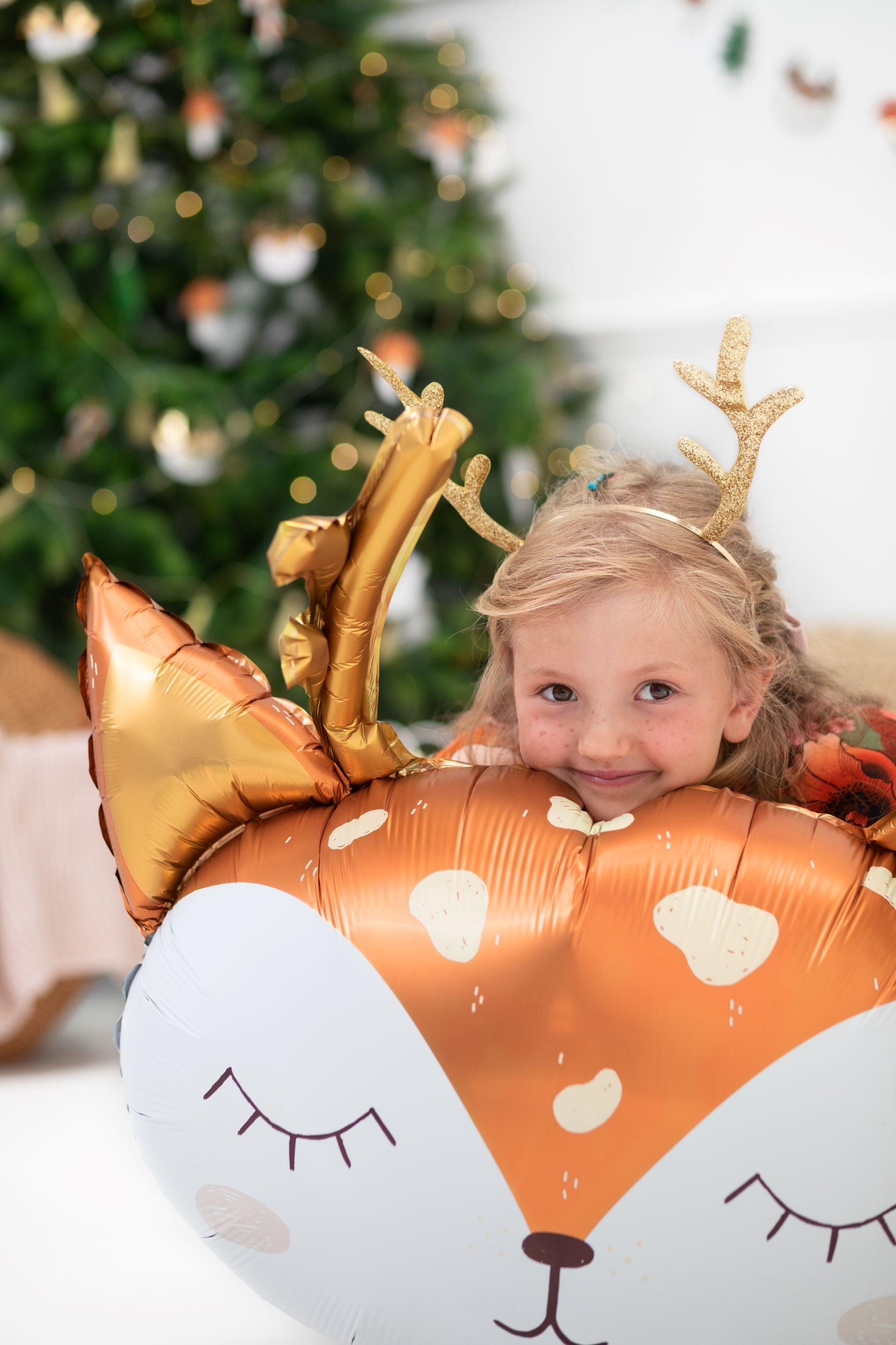 Reindeer Foil Balloon christmas decorating ideas