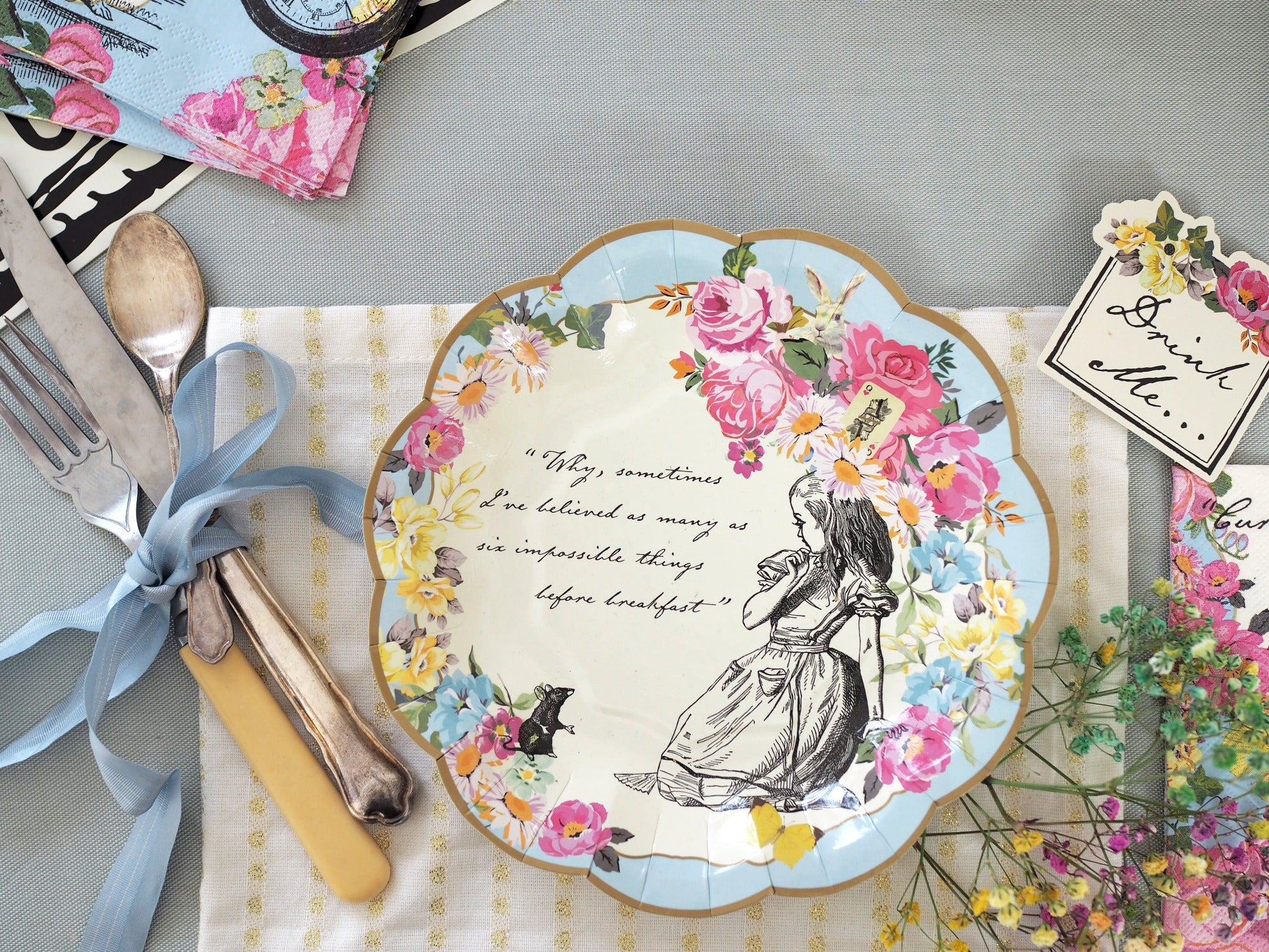 Truly Alice Dainty Plates tableware