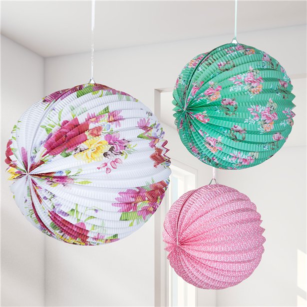 Truly Scrumptious Paper Lanterns