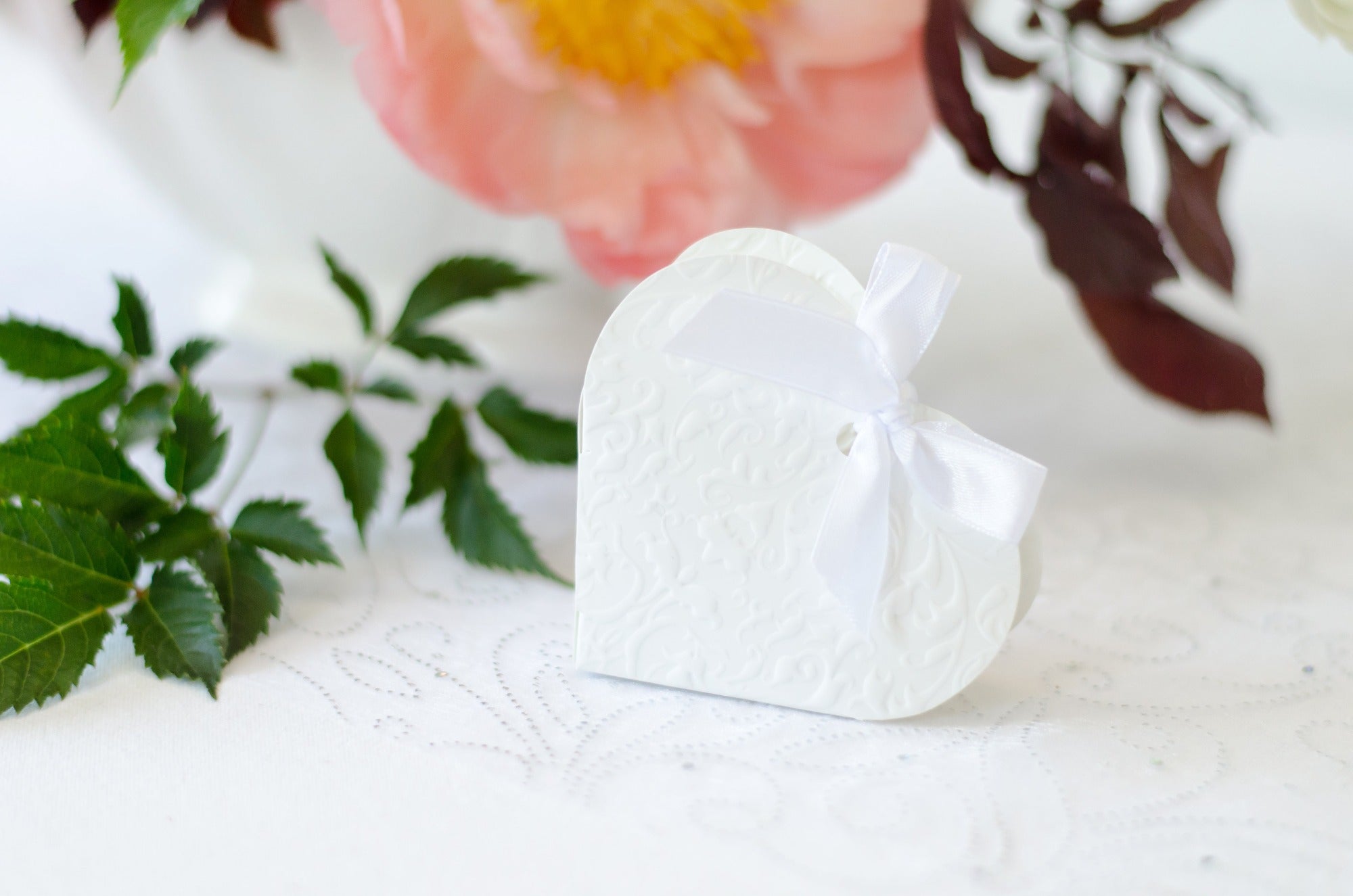 White Heart Favor gift boxes