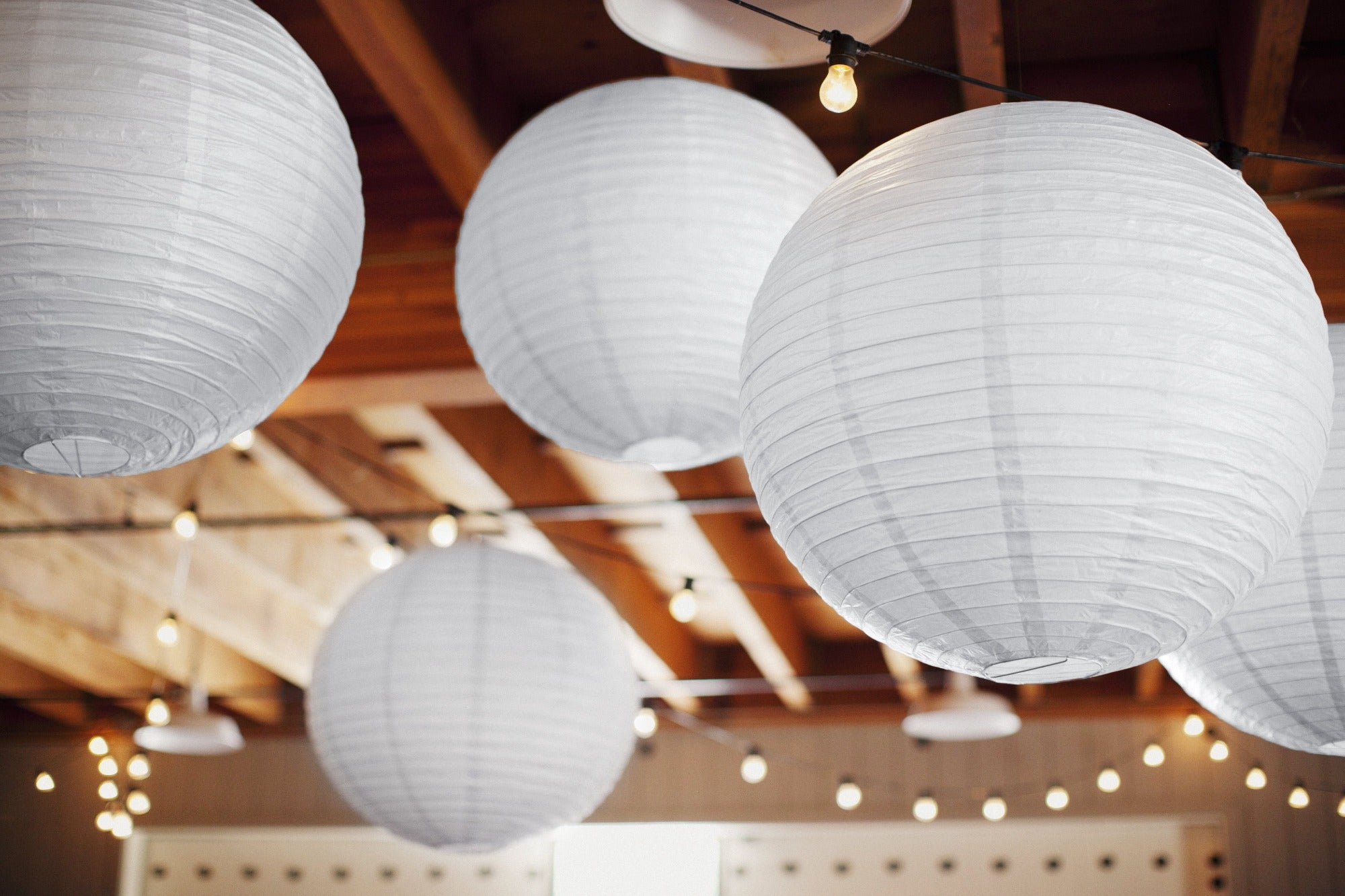 Hanging Paper Lanterns White 35cm