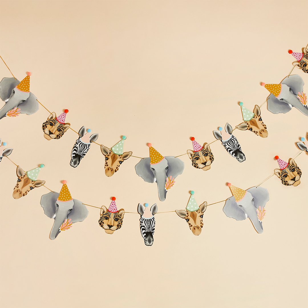 Overview of the 2-meter jungle animal party bunting against a plain background, showing the repeating animal head pattern.