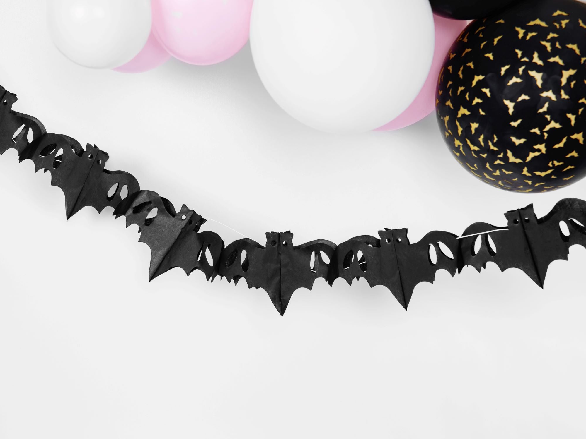 Tissue Garland Bats Halloween decorations