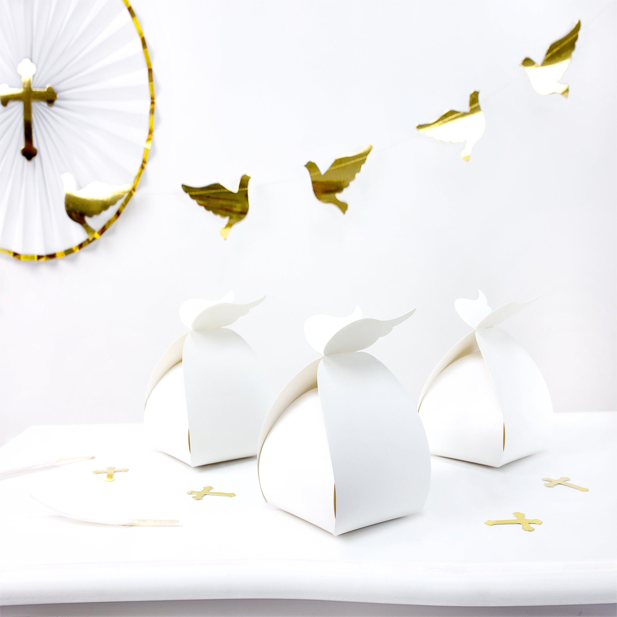 Communion Cake Boxes with Wings White